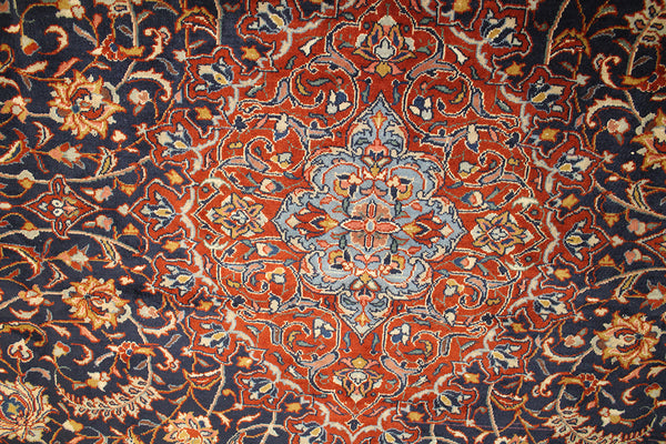 ANTIQUE PERSIAN SAROUK CARPET WITH FINE FLORAL DESIGN 410 X 310 CM
