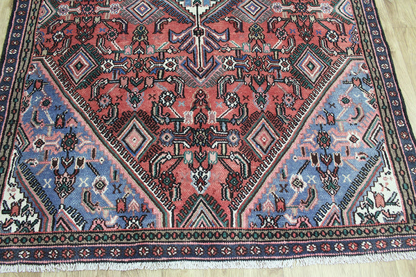 Handmade Persian rug from The Greater Hamedan region 260 x 165 cm