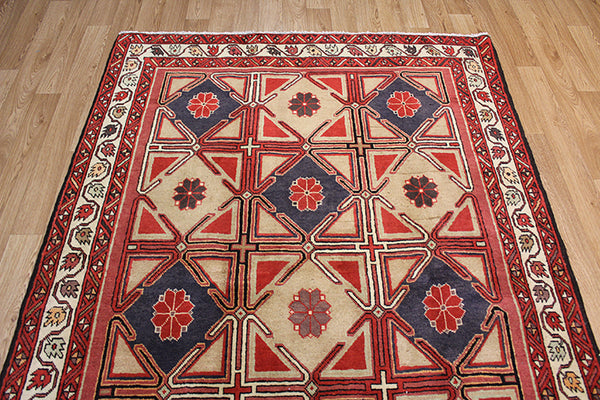 Handmade Persian Heriz rug 320 x 150 cm
