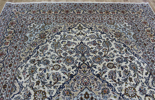Handmade Persian Kashan carpet with great design & superb colours 340 x 248 cm