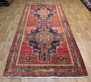 Vintage Persian Heriz rug 350 x 150 cm
