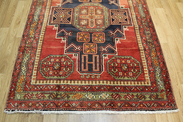 Vintage Persian Heriz rug 350 x 150 cm