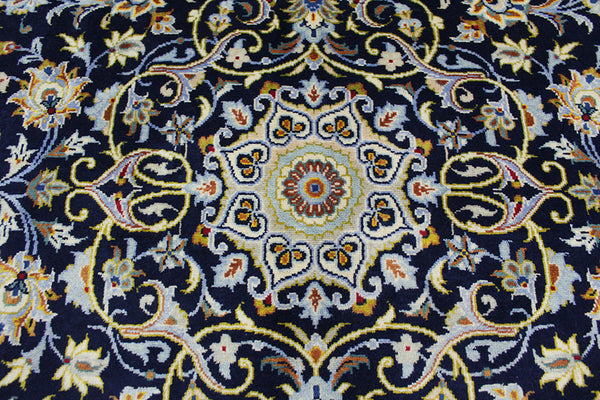 Blue Persian Kashan carpet with great design & superb colours 320 x 215 cm