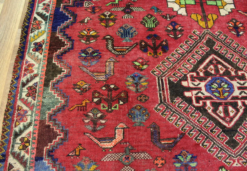 Old Handmade Persian Shiraz Qashqai Rug Birds Design 182 x 130 cm