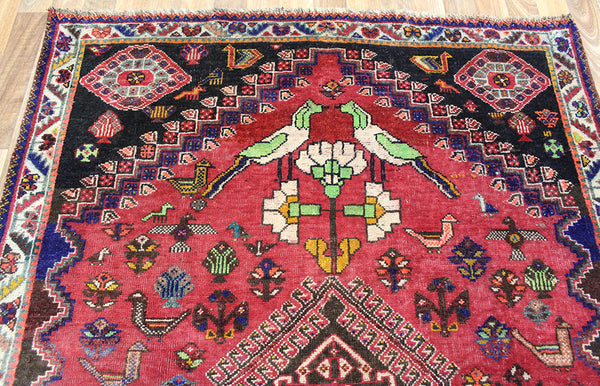 Old Handmade Persian Shiraz Qashqai Rug Birds Design 182 x 130 cm
