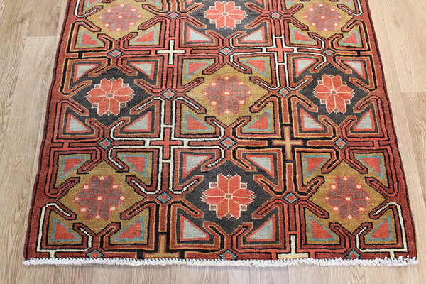 Old Handmade Persian Heriz rug 155 x 105 cm