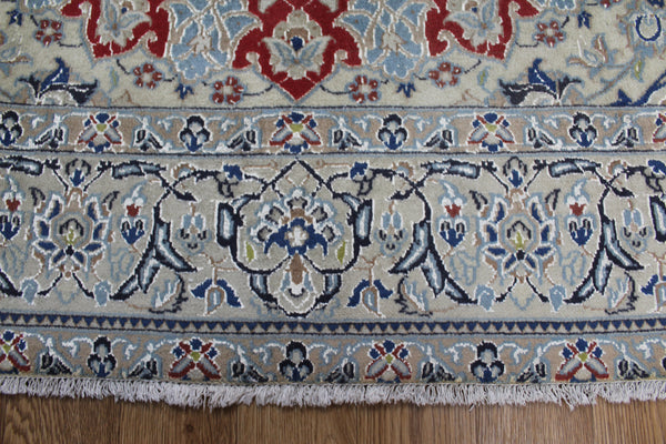Fine Persian Nain Rug 255 x 160 cm