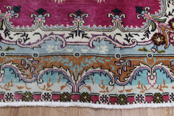 Antique Persian Tabriz Rug 195 x 140 cm