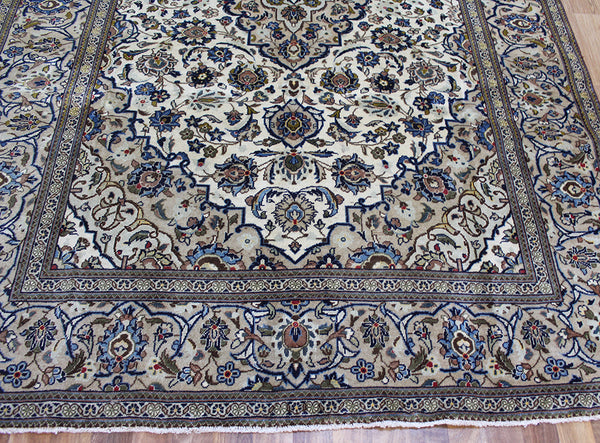 Vintage Persian Kashan carpet 290 x 195 cm