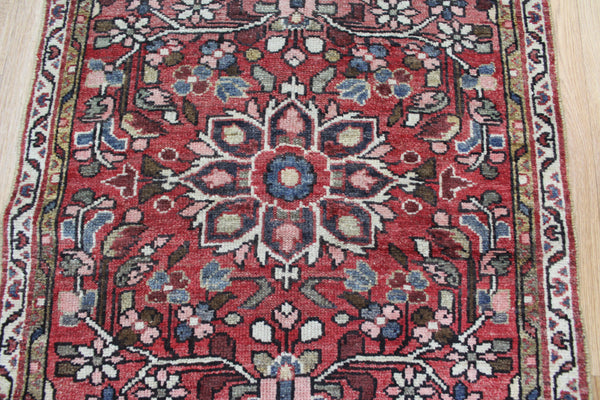 Antique Persian Hamedan Rug Floral Design 115 x 70 cm