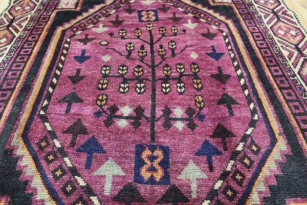 Persian Shiraz Rug 262 x 130 cm