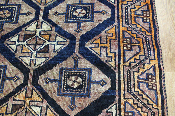 Antique Persian Shiraz Rug 295 x 110 cm