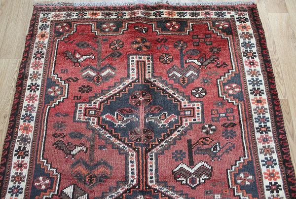 Old Handmade Persian Shiraz Rug 160 x 118 cm