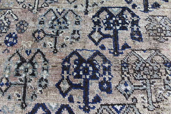 Old Handmade Persian Shiraz Wool Rug 250 x 162 cm