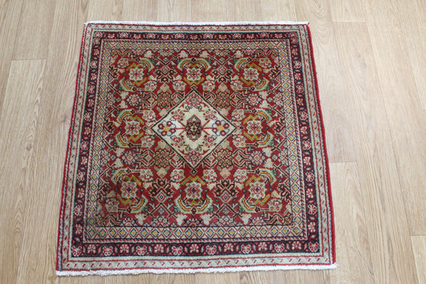 Fine Persian Tabriz Rug, Medallion design and super colour 63 x 65 cm