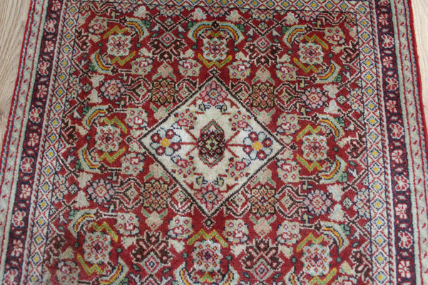 Fine Persian Tabriz Rug, Medallion design and super colour 63 x 65 cm