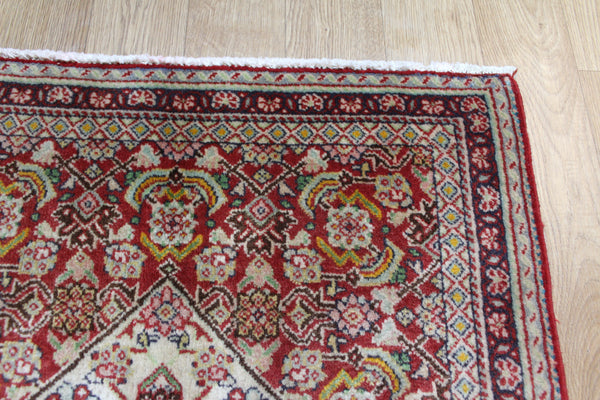 Fine Persian Tabriz Rug, Medallion design and super colour 63 x 65 cm