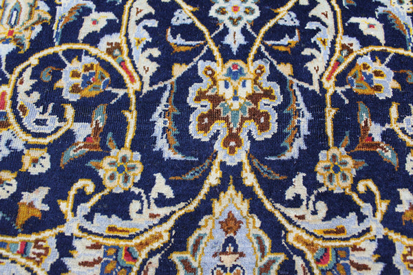 An outstanding handmade Persian Kashan blue rug 210 x 137 cm