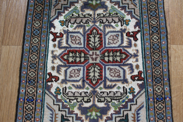 Fine Persian Ardabil Rug Wool & silk 57 x 43 cm