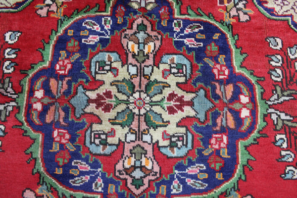 Vintage Persian Tabriz Rug 147 x 105 cm