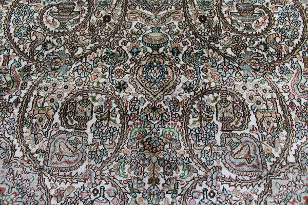 Fine Handmade Chinese Silk Rug 154 x 93 cm