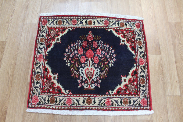 Fine Persian Bijar Rug, Vase Design 70 x 80 cm