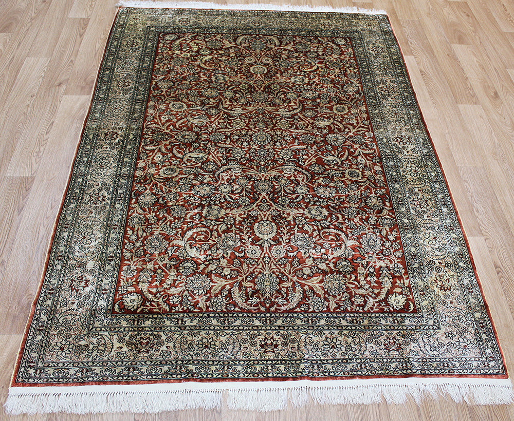 Handmade Turkish Silk Rug 185 x 122 cm