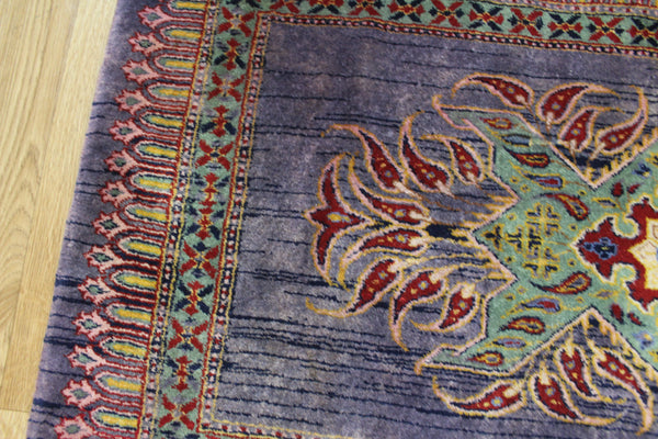 Fine Persian Kashan Rug 110 x 62 cm