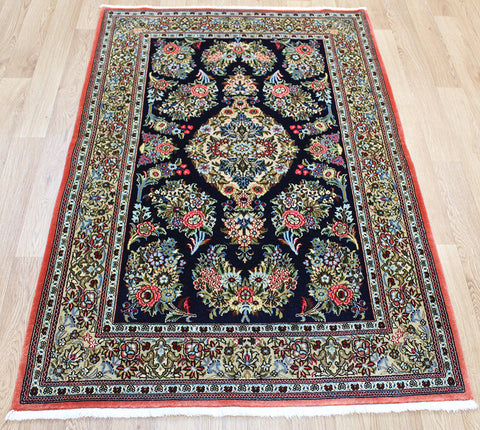 Fine Persian Qum Rug 155 x 105 cm
