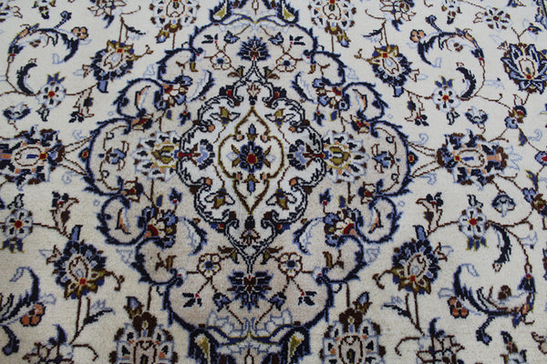 Handmade Persian Kashan Rug 303 x 190 cm