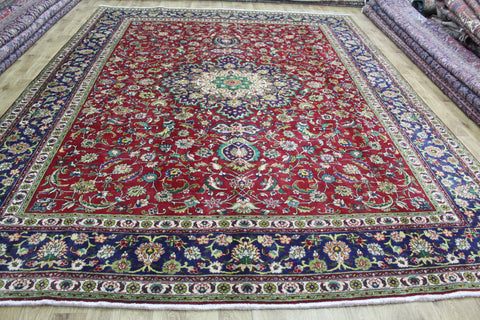A Beautiful Handmade Persian Tabriz Carpet 390 x 303 cm