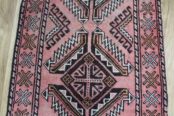 Vintage Persian Baluch Rug 96 x 55 cm