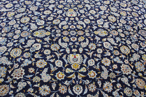 Handmade Persian Kashan Carpet 410 x 300 cm