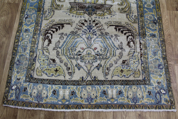 ANTIQUE PERSIAN QUM RUG WITH PLEASING FLORAL DESIGN 130 X 92 XM