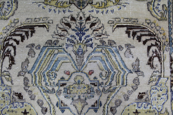 ANTIQUE PERSIAN QUM RUG WITH PLEASING FLORAL DESIGN 130 X 92 XM