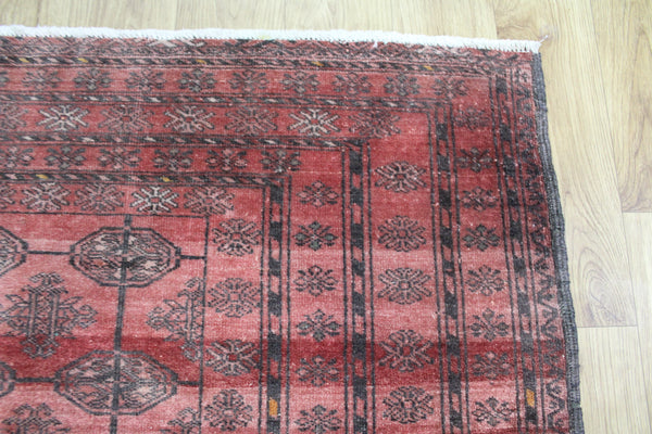 ANTIQUE PERSIAN TURKMEN RUG 190 X 130 CM