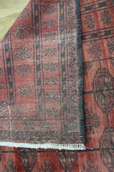 ANTIQUE PERSIAN TURKMEN RUG 190 X 130 CM