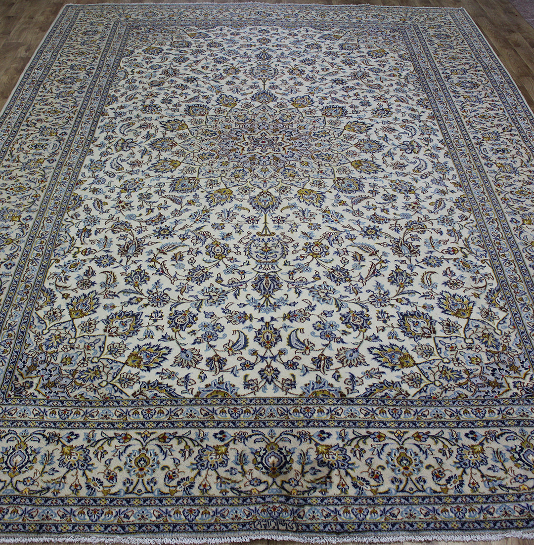 Fine Handmade Persian Kashan Carpet 415 x 300 cm