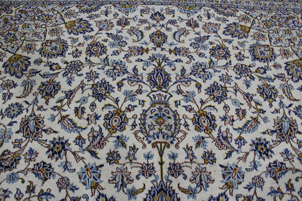 Fine Handmade Persian Kashan Carpet 415 x 300 cm