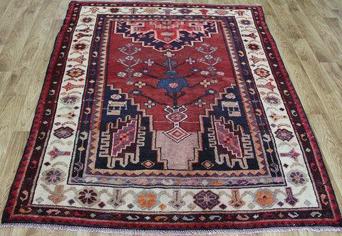 Antique Persian Shiraz rug Tree of Life design 175 x 145 cm