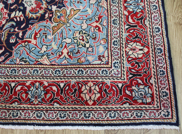 Hand Knotted Persian Sarouk rug 215 x 130 cm