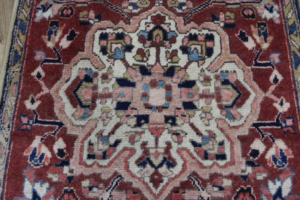 OLD HANDMAE PERSIAN HERIZ RUNNER, VERY HARD WEARING, 303 x 85 CM