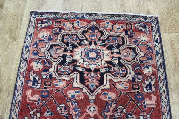 OLD HANDMAE PERSIAN HERIZ RUNNER, VERY HARD WEARING, 303 x 85 CM