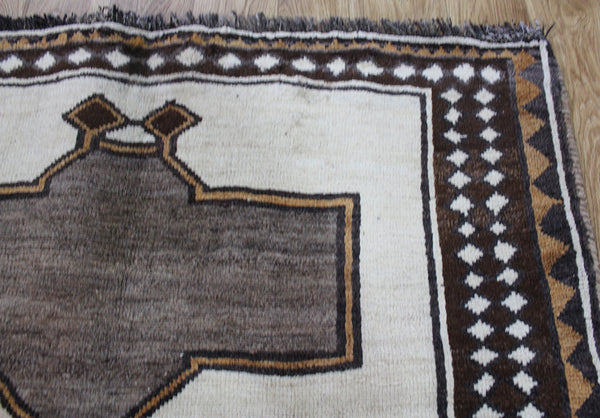 Persian Shiraz Gabbeh rug 190 x 120 cm