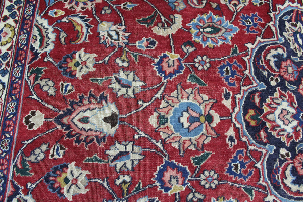 ANTIQUE PERSIAN MASHAD CARPET, ELEGANT TRADITIONAL DESIGN, SIGNED BY THE MAKER CIRCA 1920