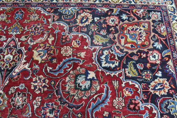 ANTIQUE PERSIAN MASHAD CARPET, ELEGANT TRADITIONAL DESIGN, SIGNED BY THE MAKER CIRCA 1920