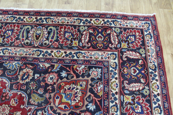 ANTIQUE PERSIAN MASHAD CARPET, ELEGANT TRADITIONAL DESIGN, SIGNED BY THE MAKER CIRCA 1920