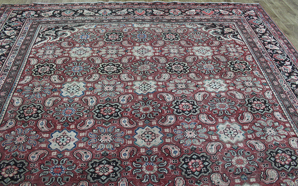 Antique Persian Mahal carpet Circa 1900