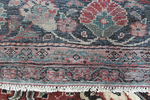 Antique Persian Mahal carpet Circa 1900