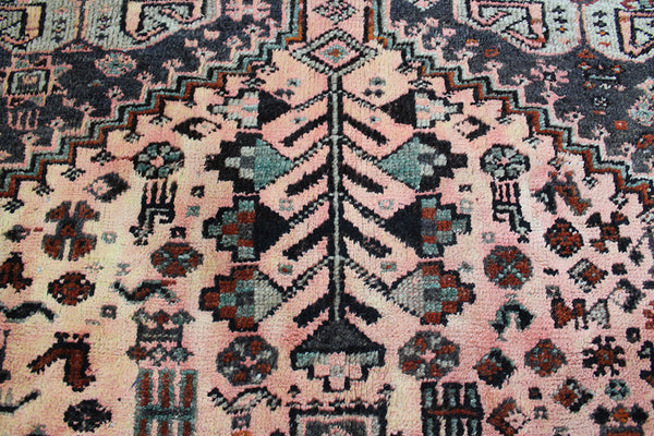 Antique Persian Shiraz rug 260 x 165 cm